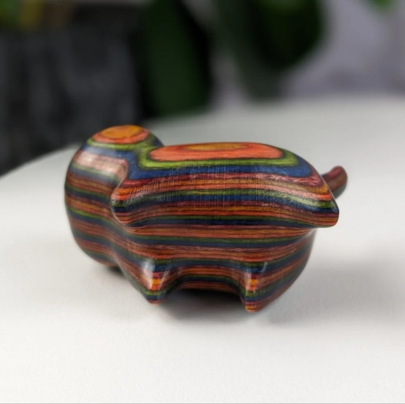 Wooden hand carved kitty cat feline figurine statue in multi-color - Picture 10 of 12